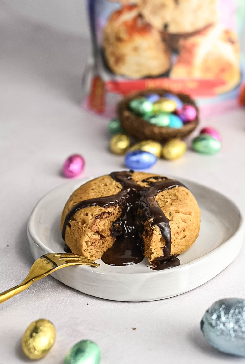 hot cross bun protein mug make