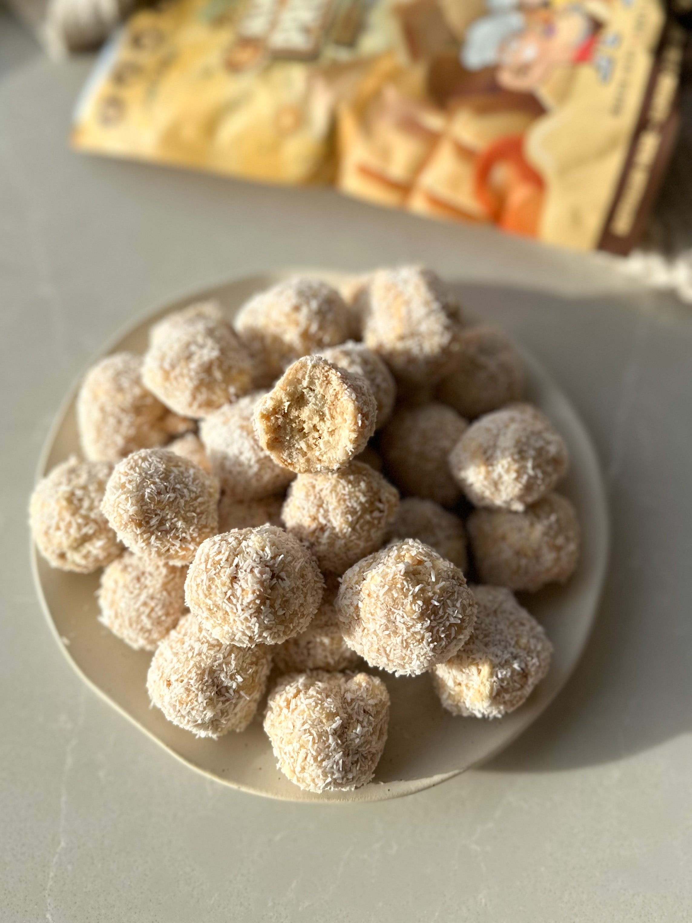 White Choc Cookie Crumble Balls