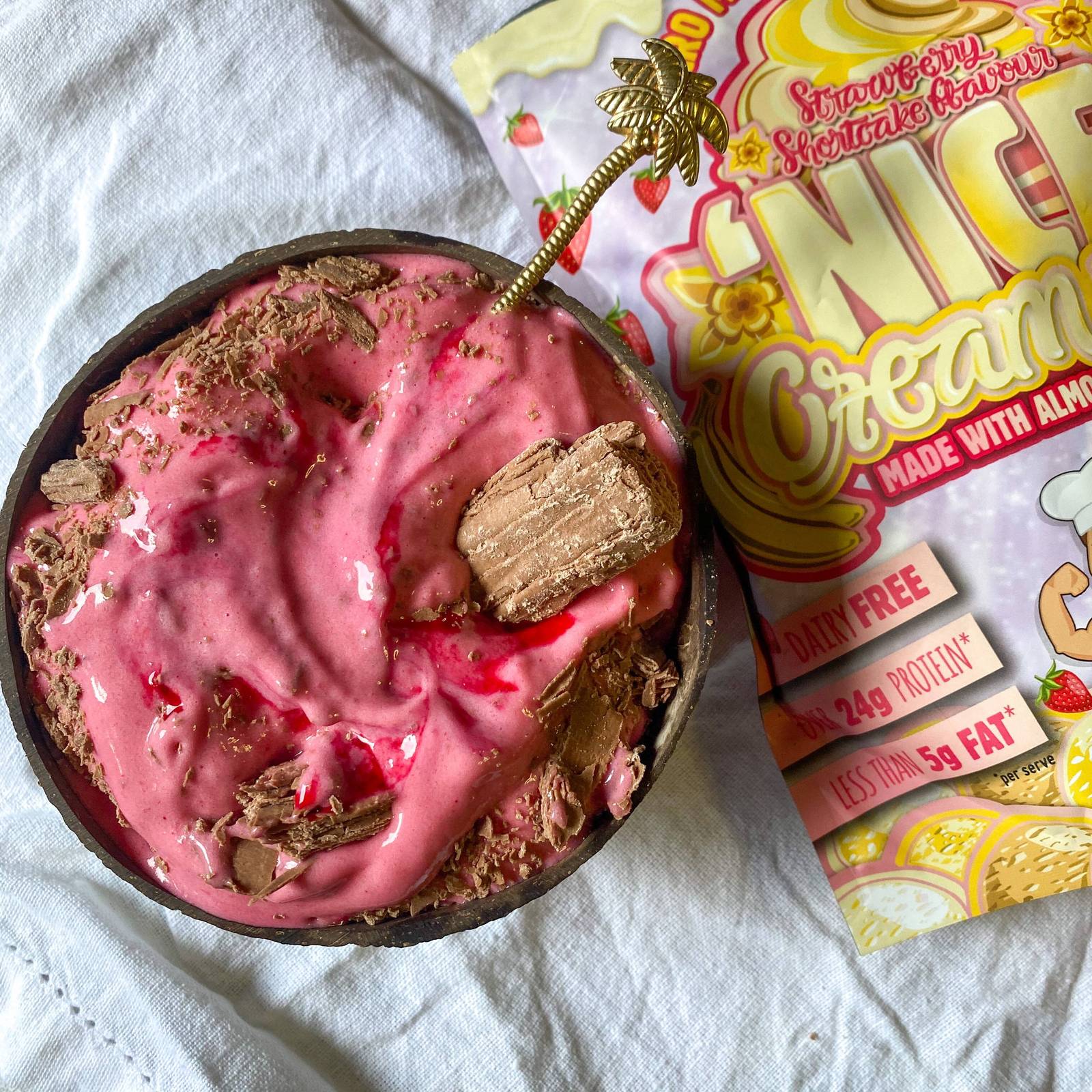 STRAWBERRY SUNDAE NICE CREAM