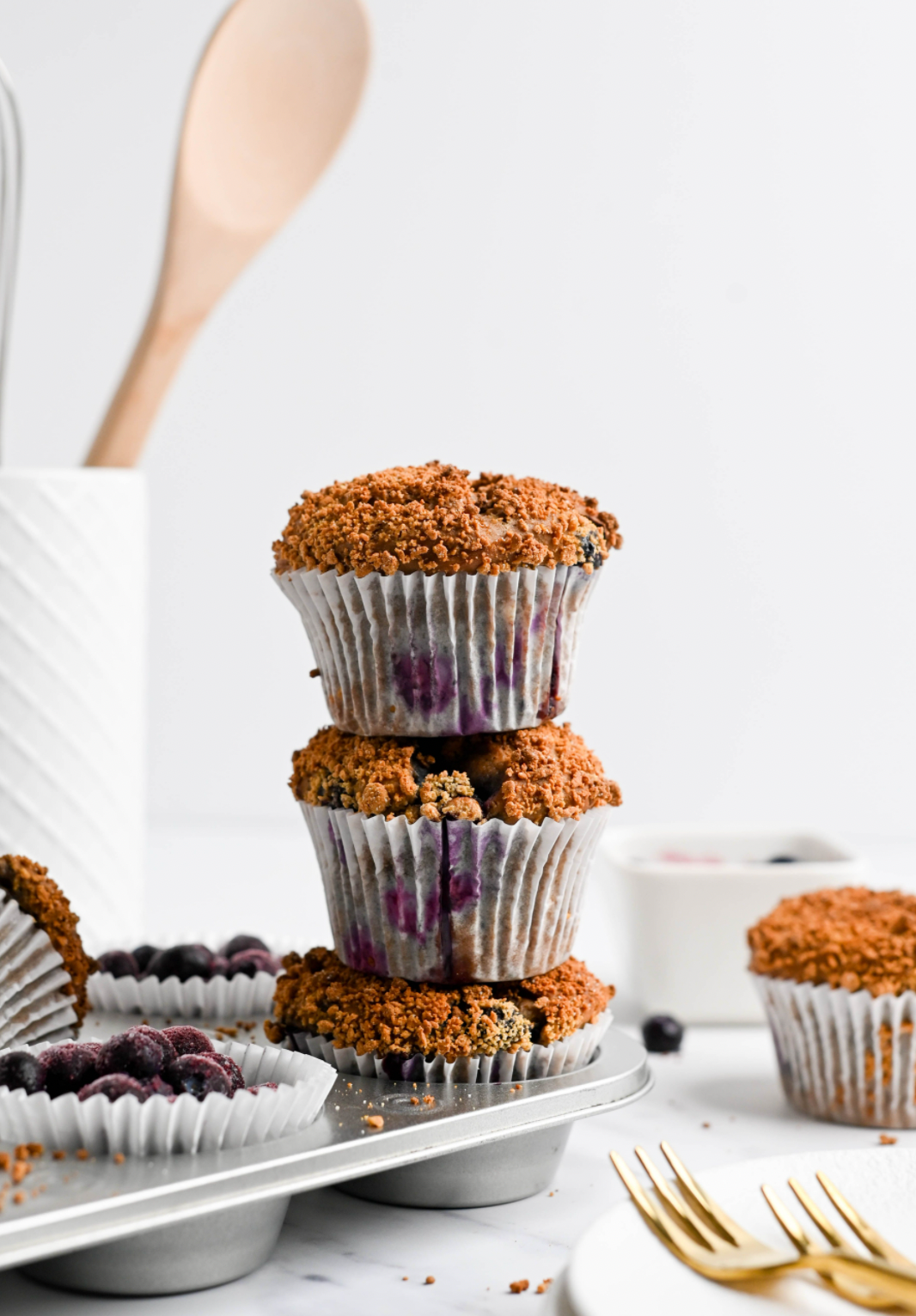 BLUEBERRY CRUMB MUFFINS