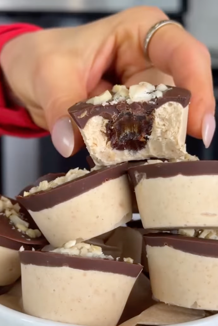 Snickers Yoghurt Bites