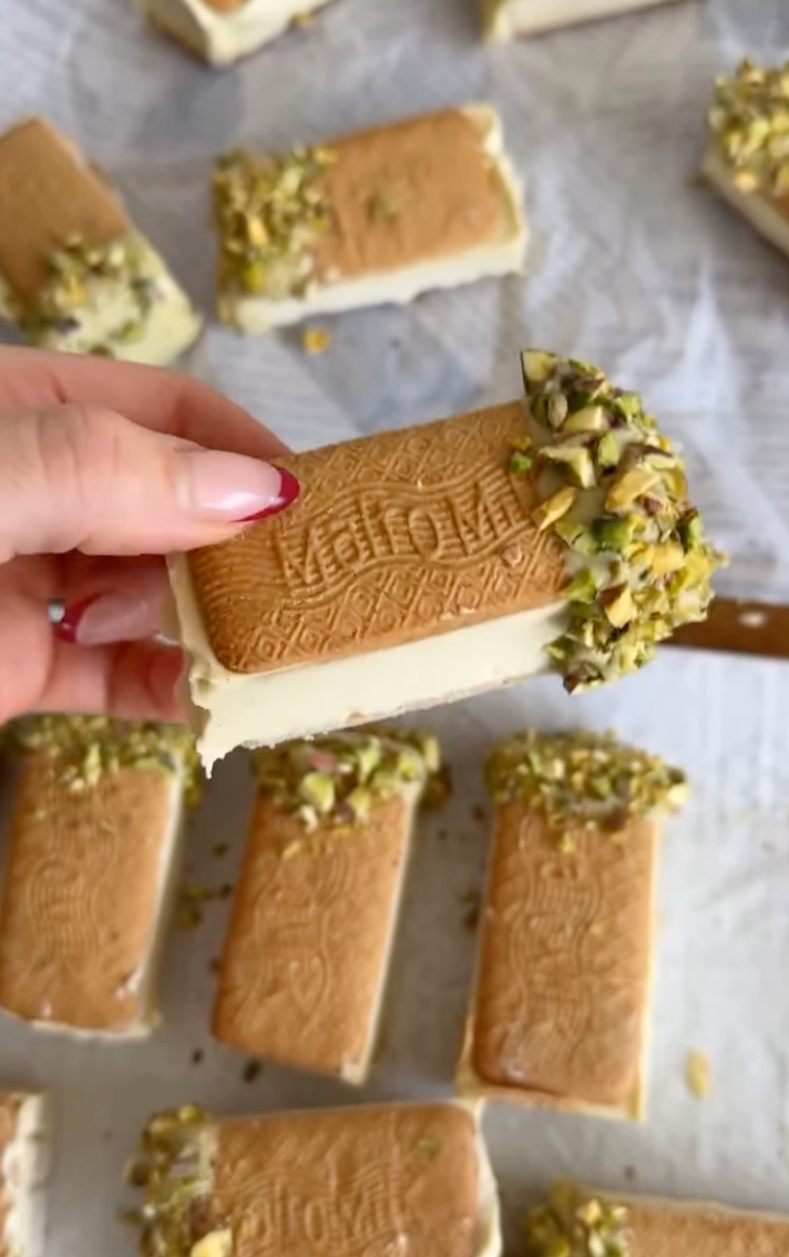 Pistachio Ice-Cream Sandwiches