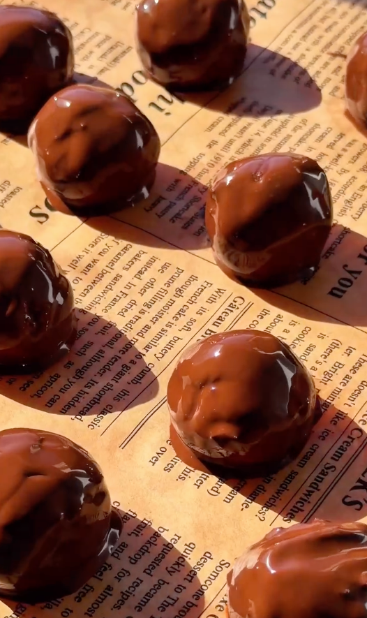 Fudgy Choc Protein Bites