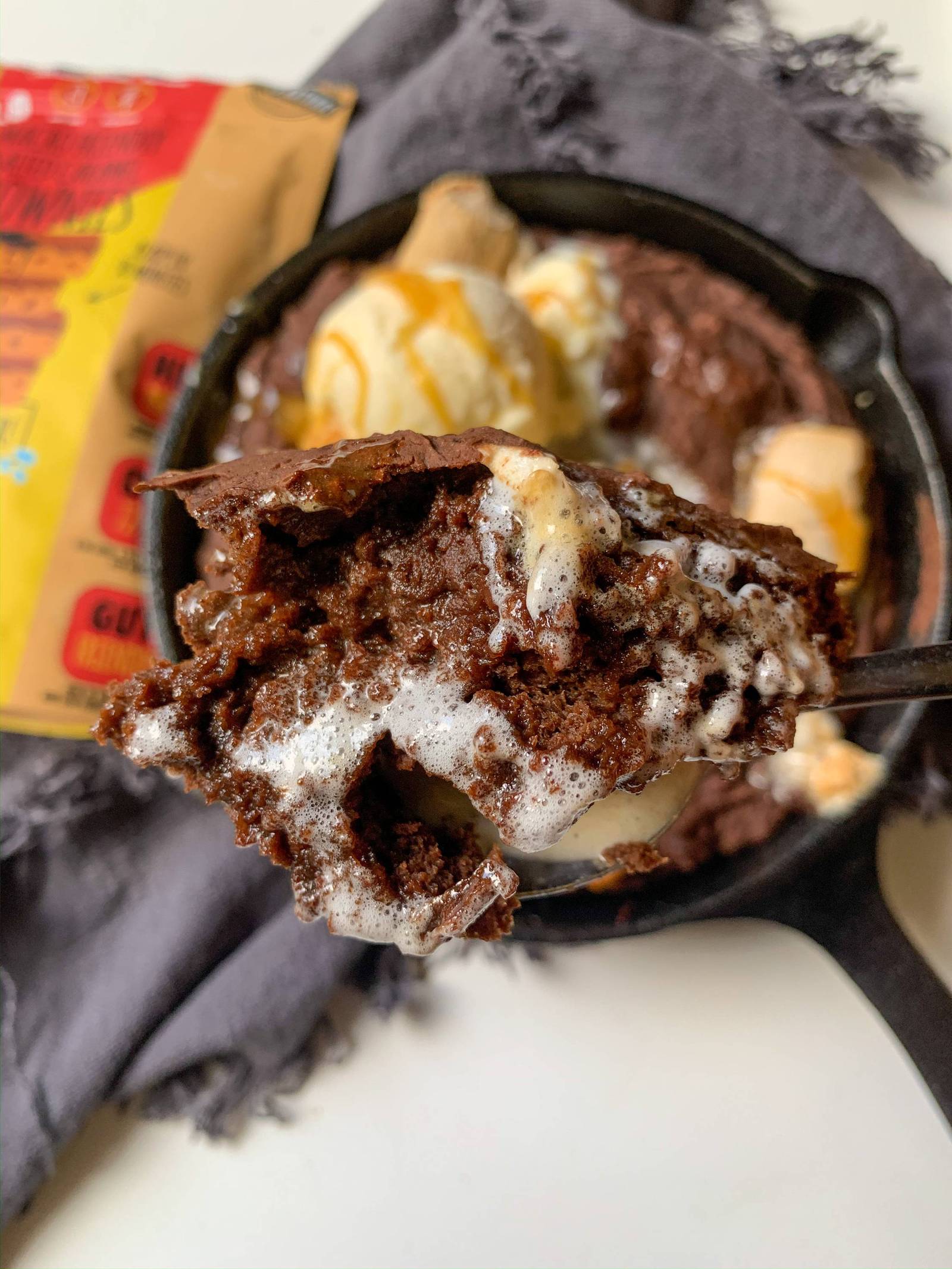 BROWNIE S'MORES PROTEIN SKILLET