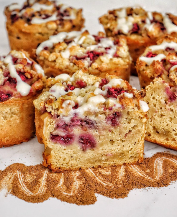 FIT RASPBERRY CRUMBLE MUFFINS