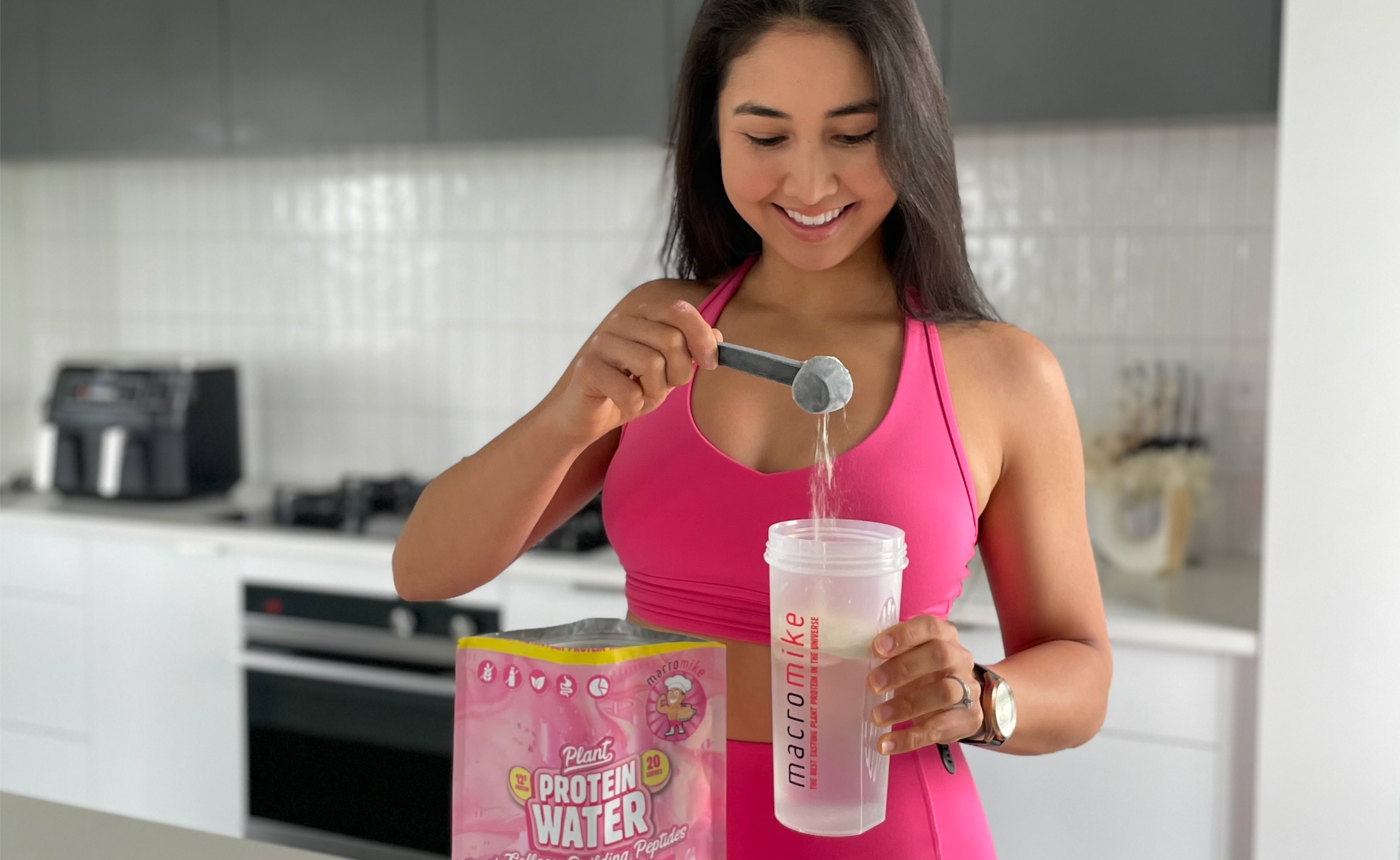 LUXE Fitness - Delicious Protein Shakes and Supplements for Women