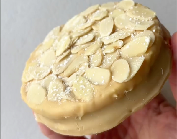 Almond Wagon Wheel