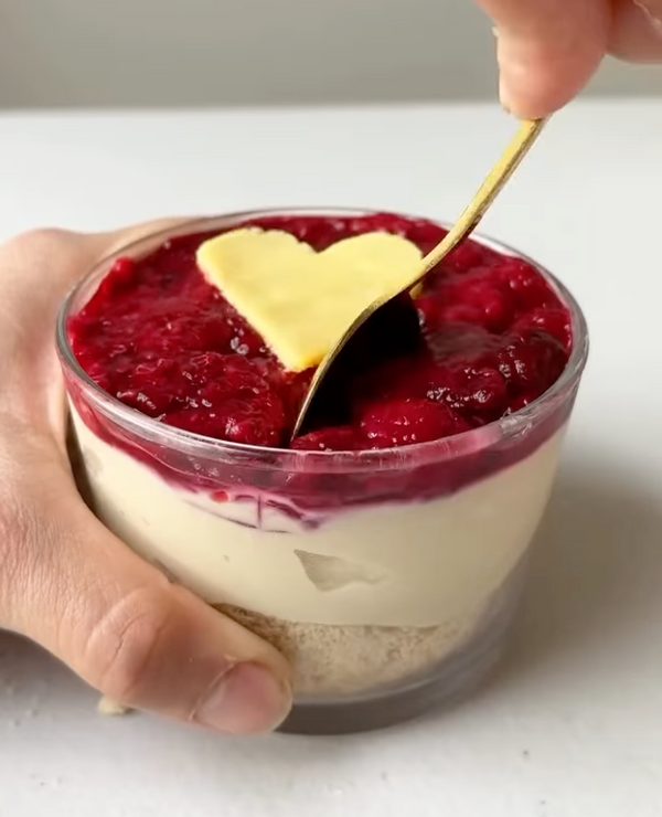 Vegan Raspberry Cheesecake