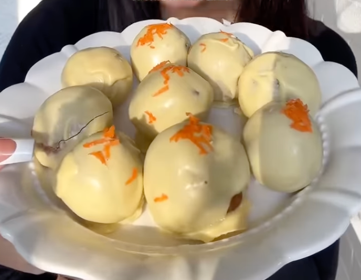 Carrot Cake Protein Balls