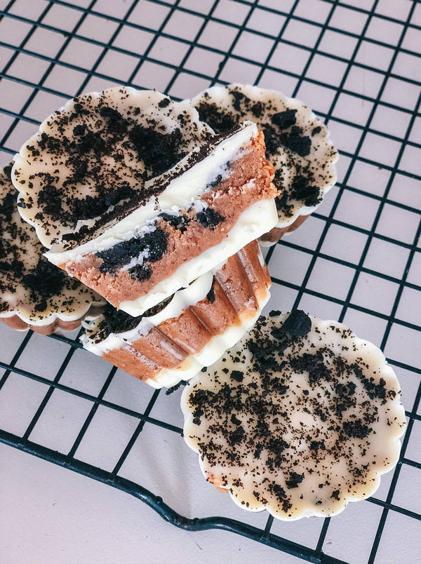 VEGAN OREO CHEEZECAKE CUPS